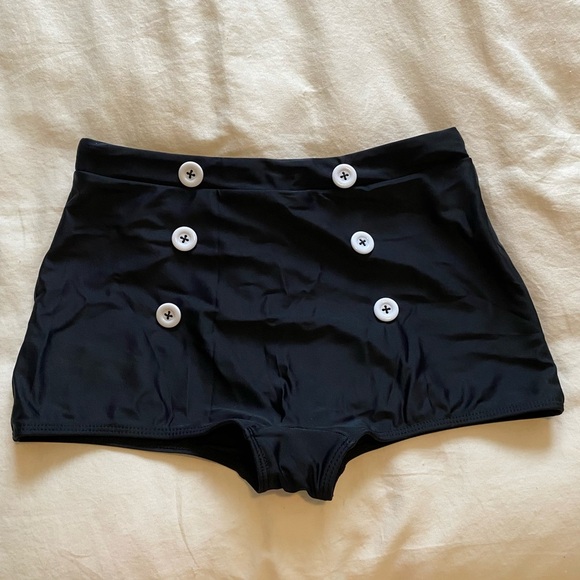 Retro Green‎ Striped Halter Bikini - Picture 8 of 8